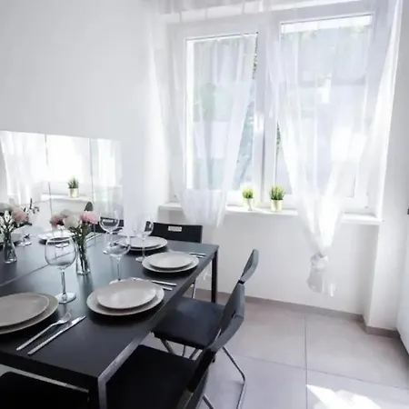 Golden Apartments&glamping-w3 Wrocław
